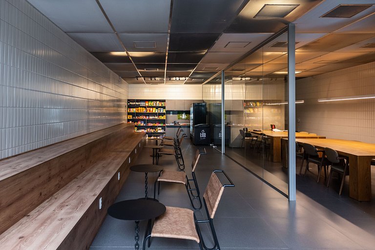 BA67 Cozy Studio Just Steps from Shopping Frei Caneca