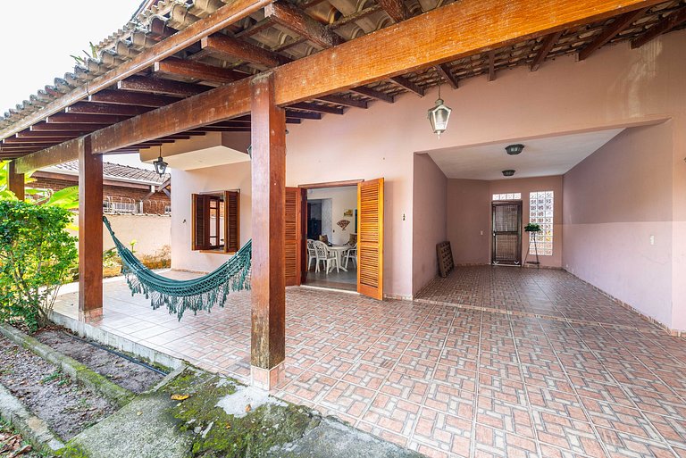 BA19 Casa Caraguatatuba 200 m da Praia com Piscina
