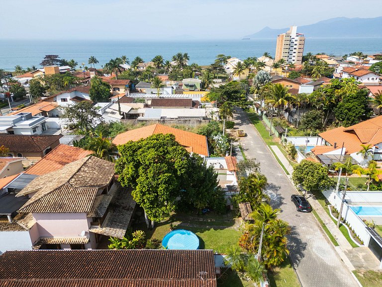 BA19 Casa Caraguatatuba 200 m da Praia com Piscina