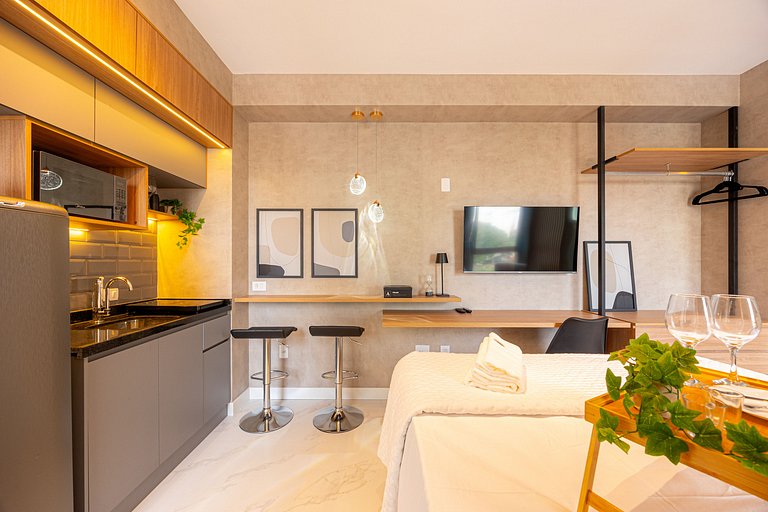 BA81 Refúgio na Vila Mariana Com Banheira | Ibira