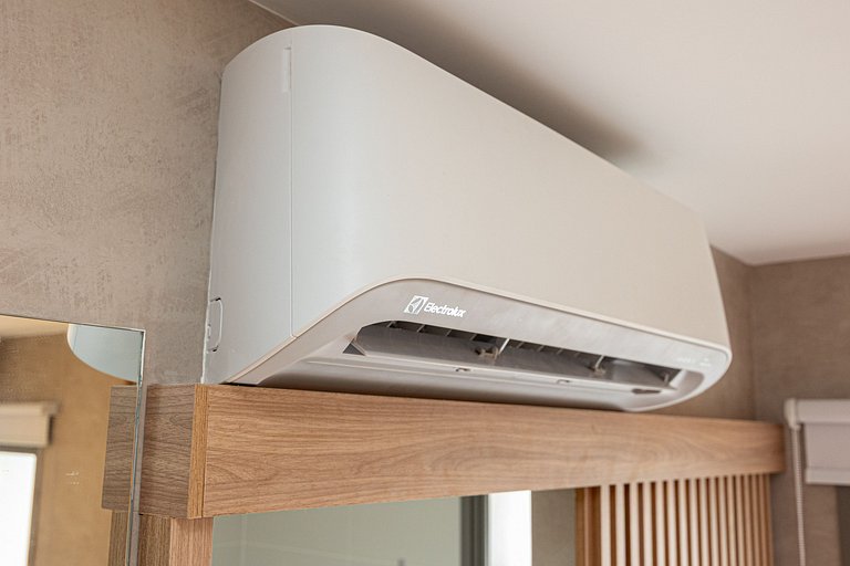 BA81 Refúgio na Vila Mariana Com Banheira | Ibira