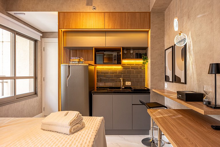 BA81 Refúgio na Vila Mariana Com Banheira | Ibira