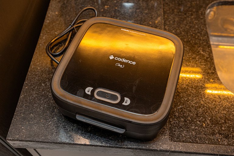 BA81 Refúgio na Vila Mariana Com Banheira | Ibira