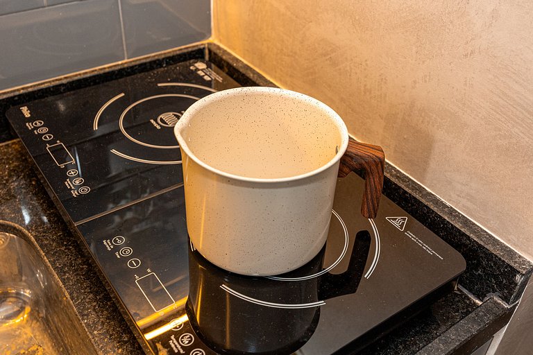 BA81 Refúgio na Vila Mariana Com Banheira | Ibira