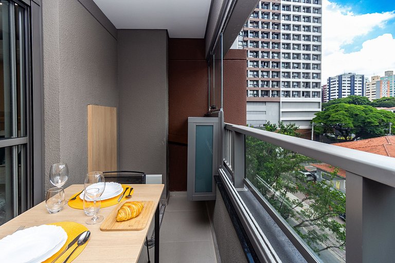 BA95 Studio Premium Ibirapuera | Gym & Piscina