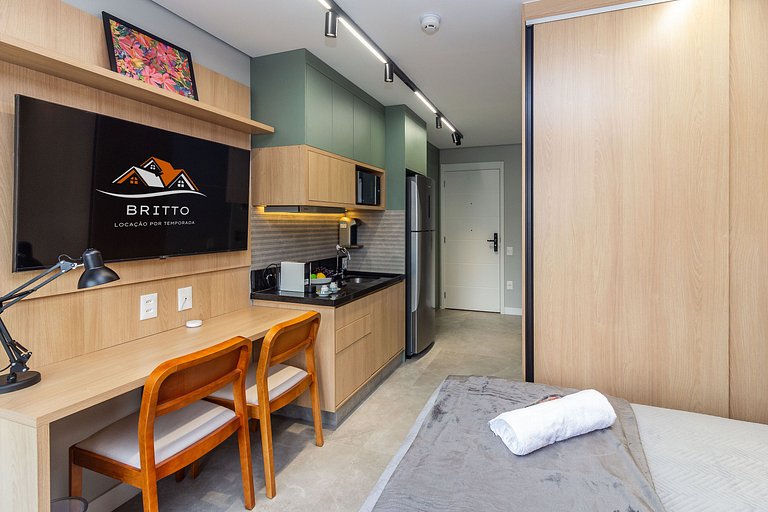 BA95 Studio Premium Ibirapuera | Gym & Piscina