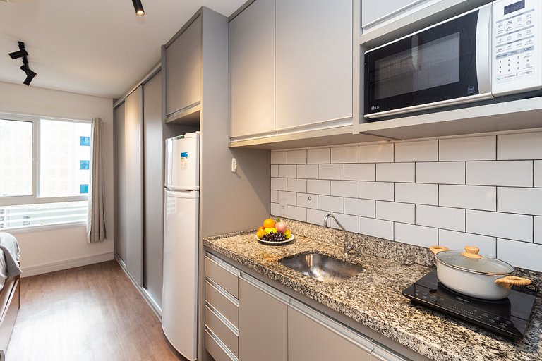 BA102 Studio With Pool and Gym in Bela Vista