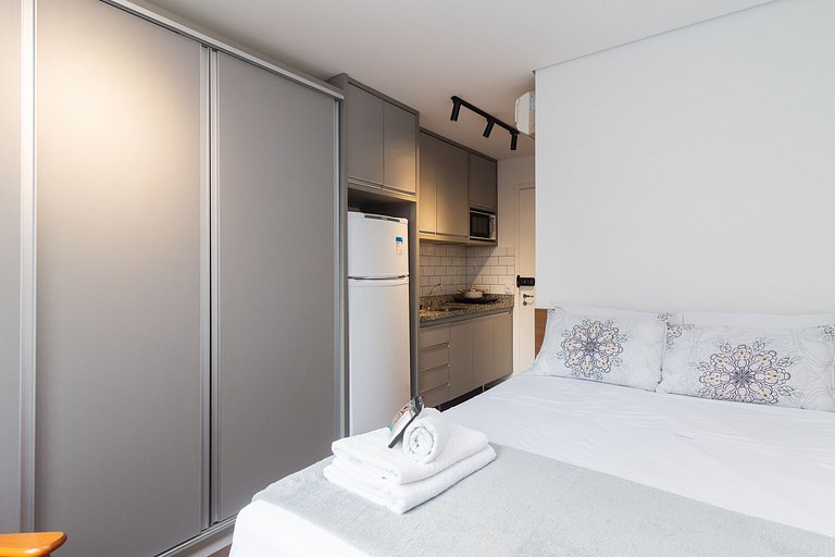 BA102 Studio With Pool and Gym in Bela Vista