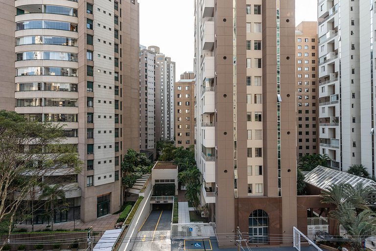 BA85 Apartamento Walk| Metrô Moema | 3km Congonhas